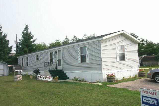 2798 South Country Club Road Warsaw, IN 46580 - Photo 1 of 3 Gallery Image 1