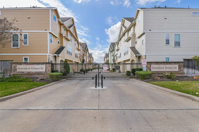 a house view with a outdoor space