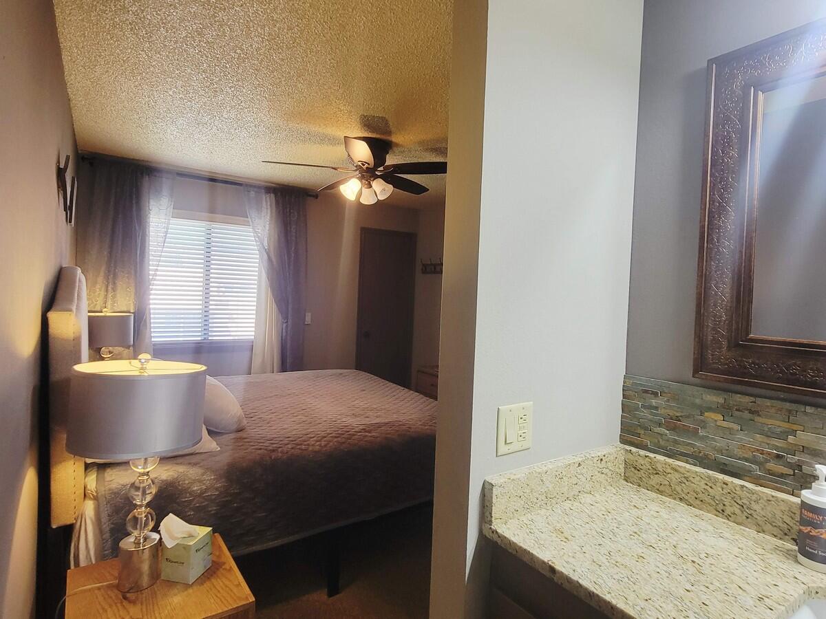 407 South Vasels Road, Unit 17 Brian Head, UT 84719 - Photo 17 of 49 Main Bath-Bedroom