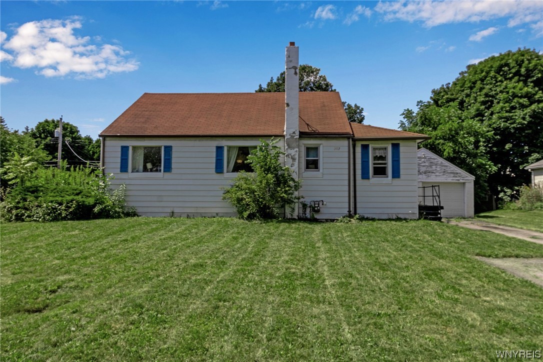 207 Harding Road Amherst, NY 14221 - Photo 1 of 1