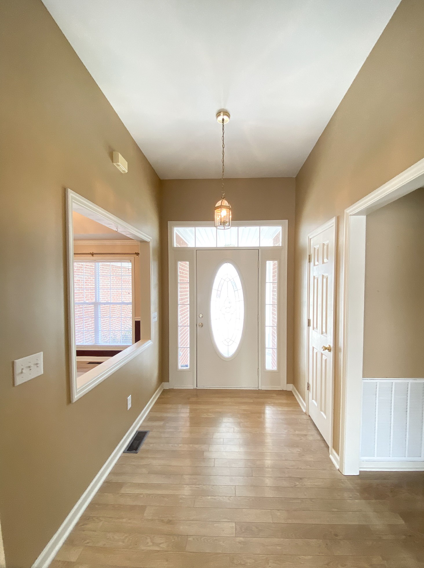 215 Falcon Drive Manchester, TN 37355 - Photo 24 of 25 a view of a livingroom with wooden floor