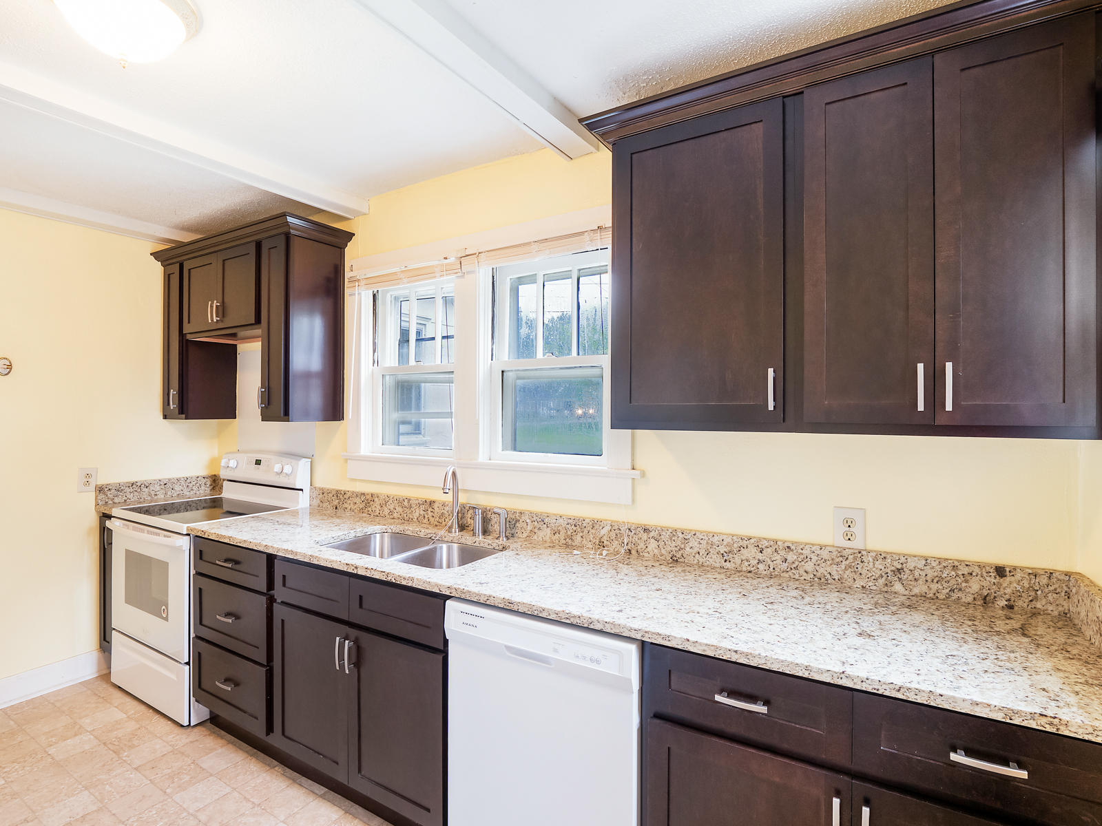 1900 McBrien Road Chattanooga, TN 37412 - Photo 5 of 15 Updated Kitchen