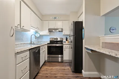 $499,999 | 92 Limewood Avenue, Unit C4, Branford, CT 06405