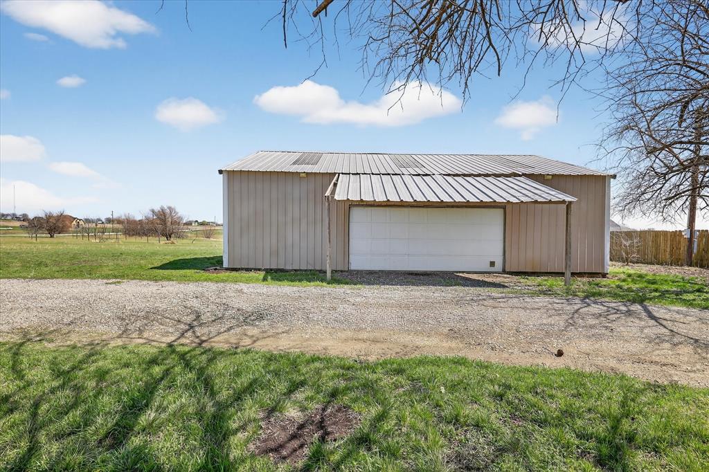 131 Hawk Ridge Decatur, TX 76234 - Photo 13 of 34