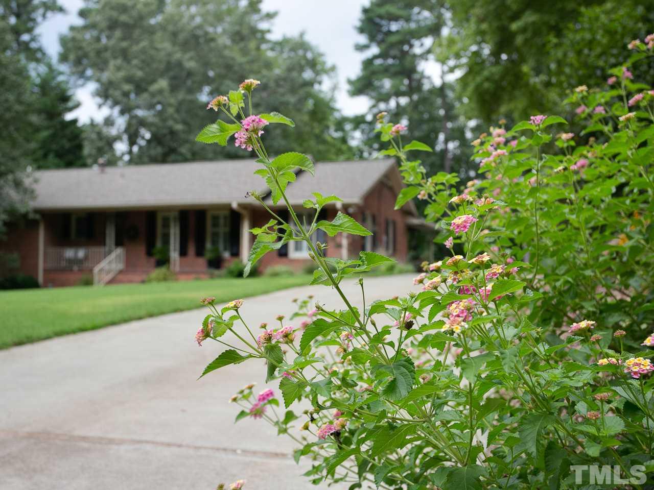 2816 Devon Road Durham, NC 27707 - Photo 2 of 28 Gallery Image 2