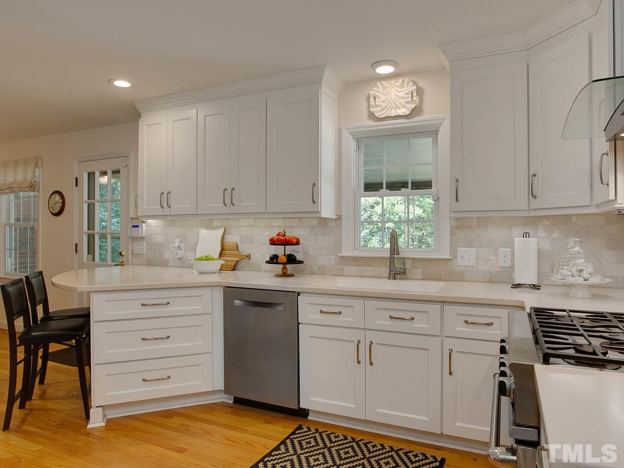 2816 Devon Road Durham, NC 27707 - Photo 5 of 28 Gallery Image 5