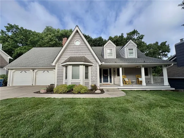$459,000 | 606 Camelot Drive, Liberty, MO 64068