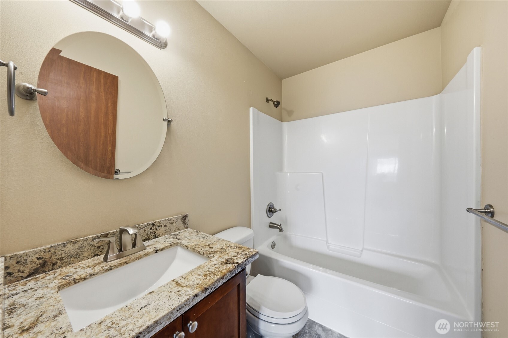 1721 Langdon Street Sumner, WA 98390 - Photo 22 of 34