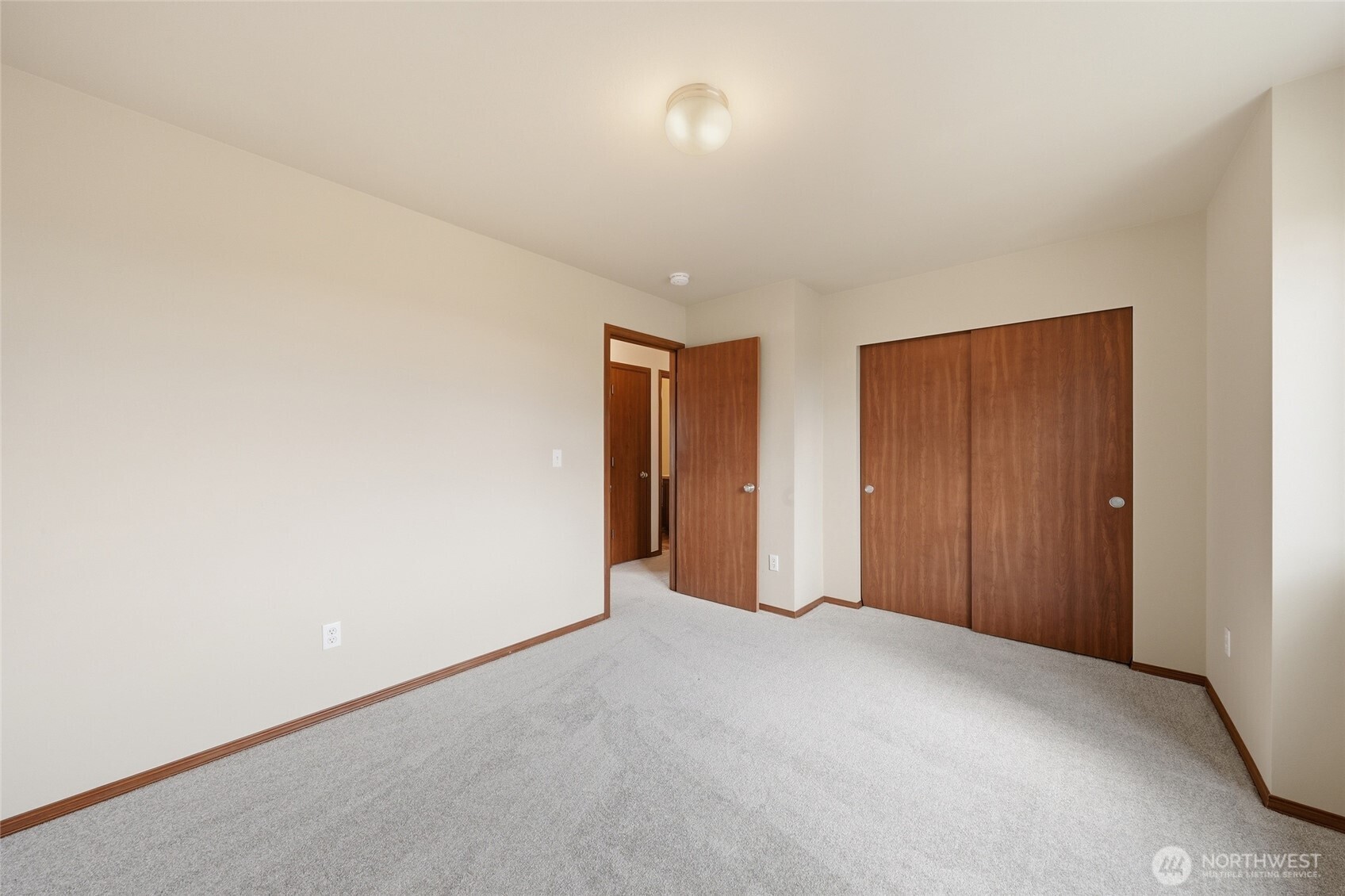 1721 Langdon Street Sumner, WA 98390 - Photo 23 of 34