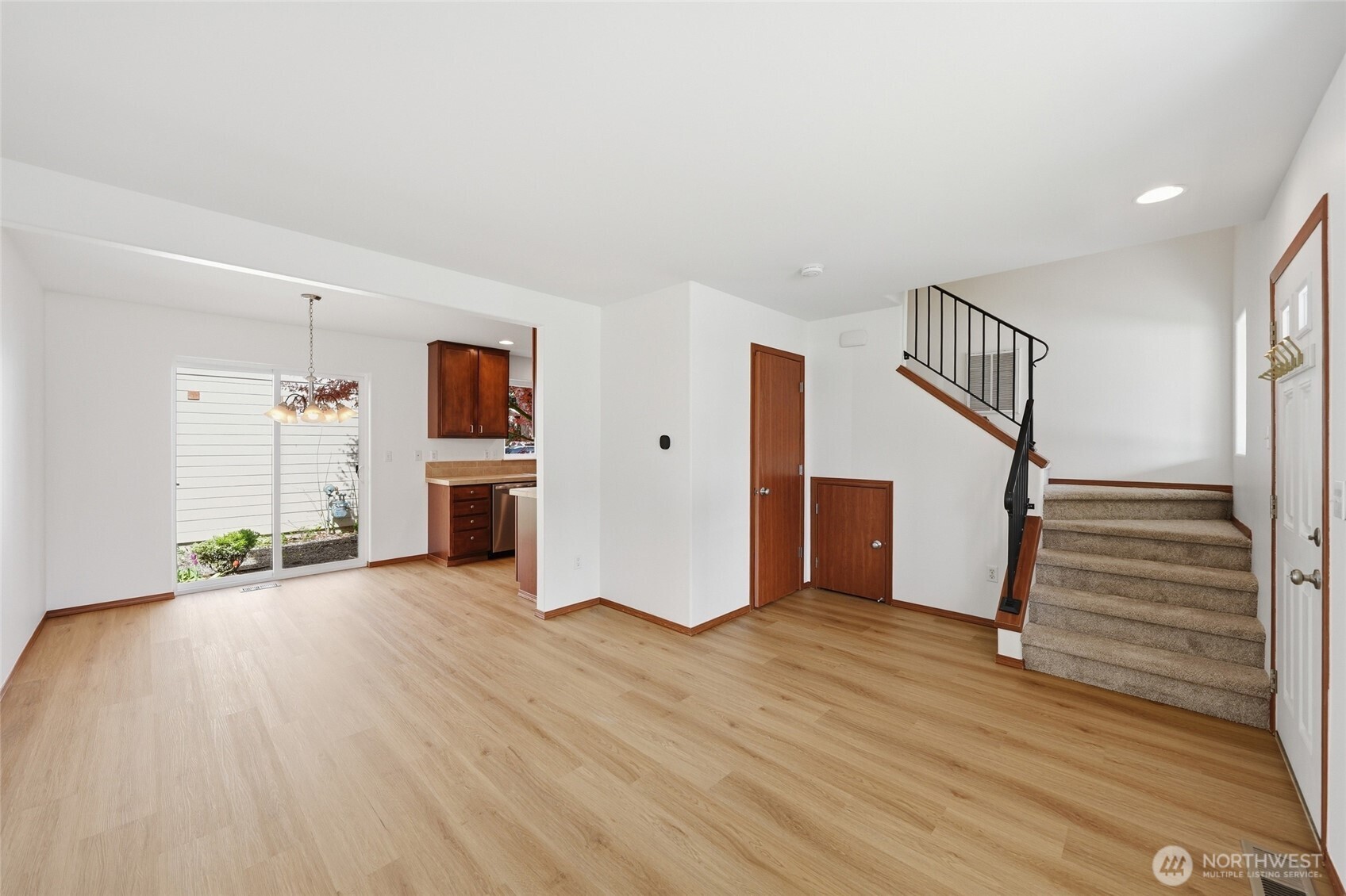 1721 Langdon Street Sumner, WA 98390 - Photo 10 of 34