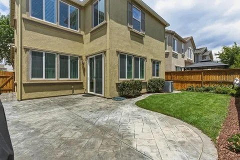 $899,000 | 48 Takko-Machi Lane, Gilroy, CA 95020