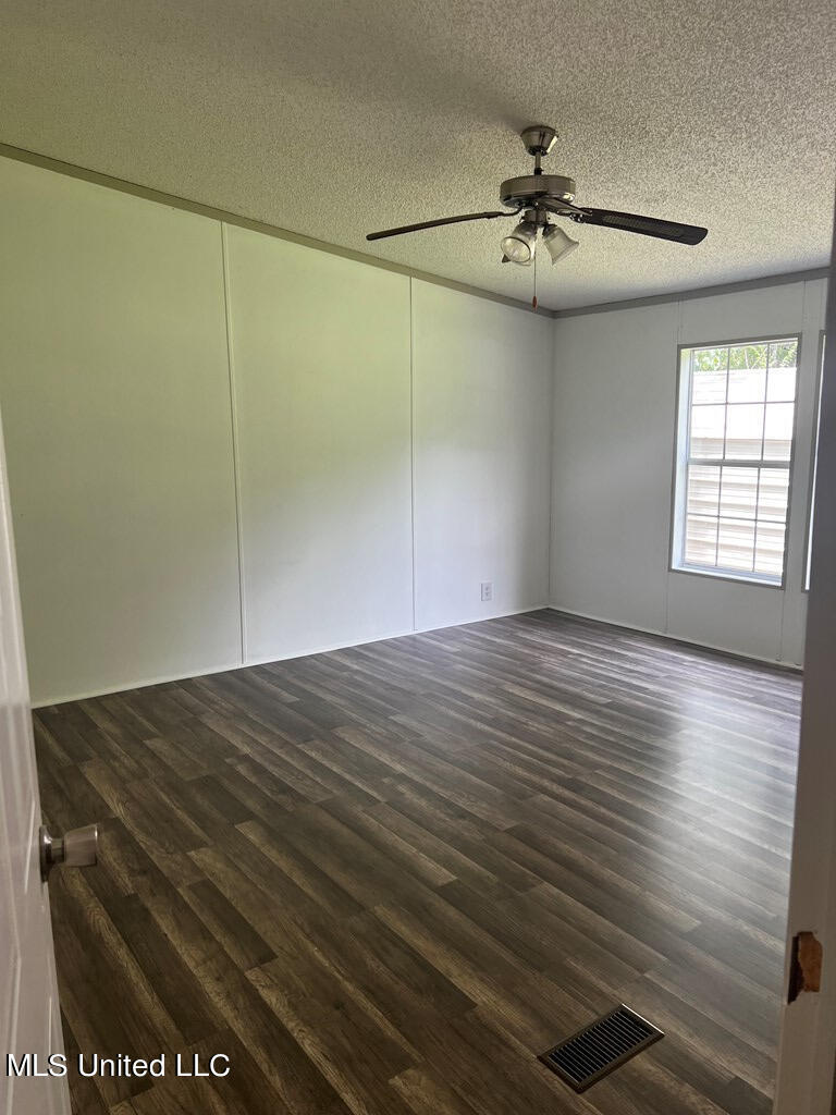680 B Old Camp Road Poplarville, MS 39470 - Photo 7 of 21 178296_13