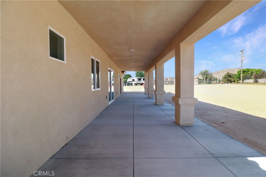 14785 Tigertail Road Apple Valley, CA 92307 - Photo 18 of 20 a view of an entryway