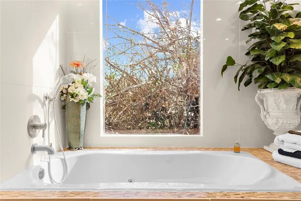 $2,150,000 | 4024 Casey Key Road, Nokomis, FL 34275