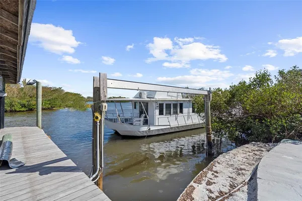 $2,150,000 | 4024 Casey Key Road, Nokomis, FL 34275