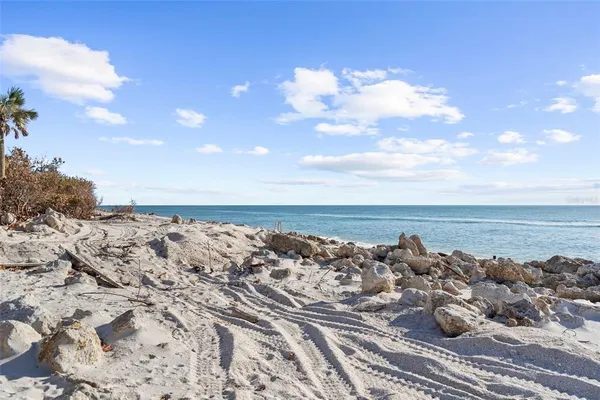$2,150,000 | 4024 Casey Key Road, Nokomis, FL 34275
