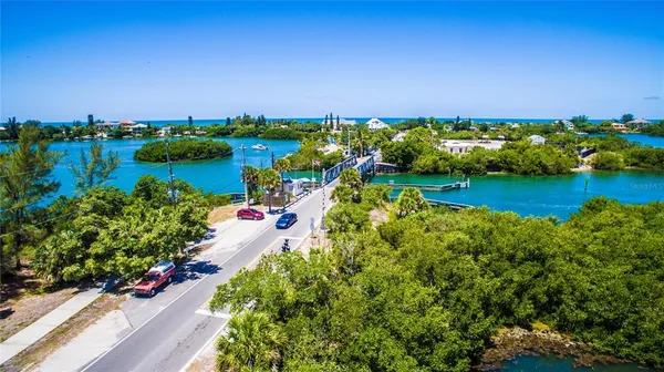 $2,150,000 | 4024 Casey Key Road, Nokomis, FL 34275