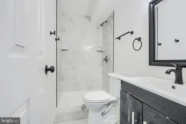 $1,750 | 7 South Carrollton Avenue, Baltimore, MD 21223