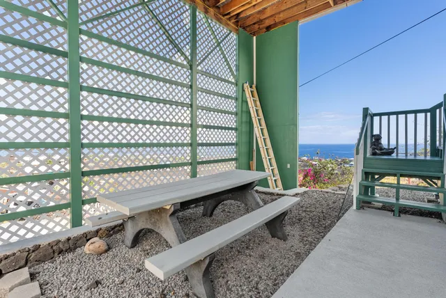 $399,000 | 88-1506 Ewalu Avenue, Captain Cook, HI 96704