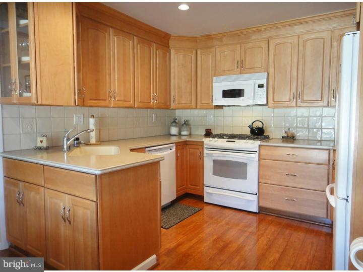 279 Beaver Road Southampton, PA 18966 - Photo 4 of 21 Gallery Image 4