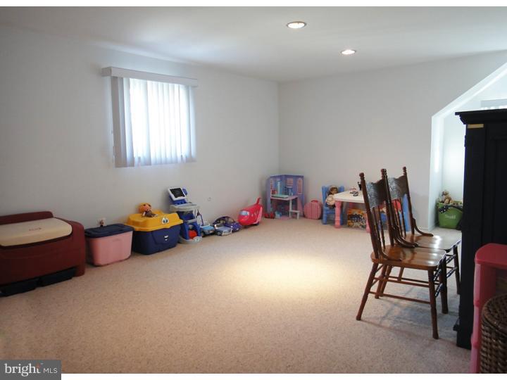 279 Beaver Road Southampton, PA 18966 - Photo 10 of 21 Gallery Image 10