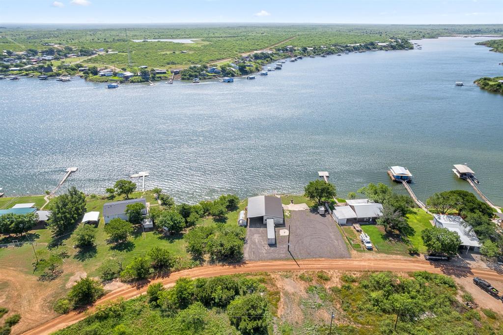 894 West Moonshine Road Seymour, TX 76380 - Photo 4 of 23
