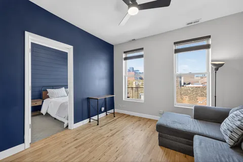 $249,950 | 1324 West Huron Street, Unit 4R, Chicago, IL 60642