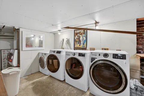 $249,950 | 1324 West Huron Street, Unit 4R, Chicago, IL 60642