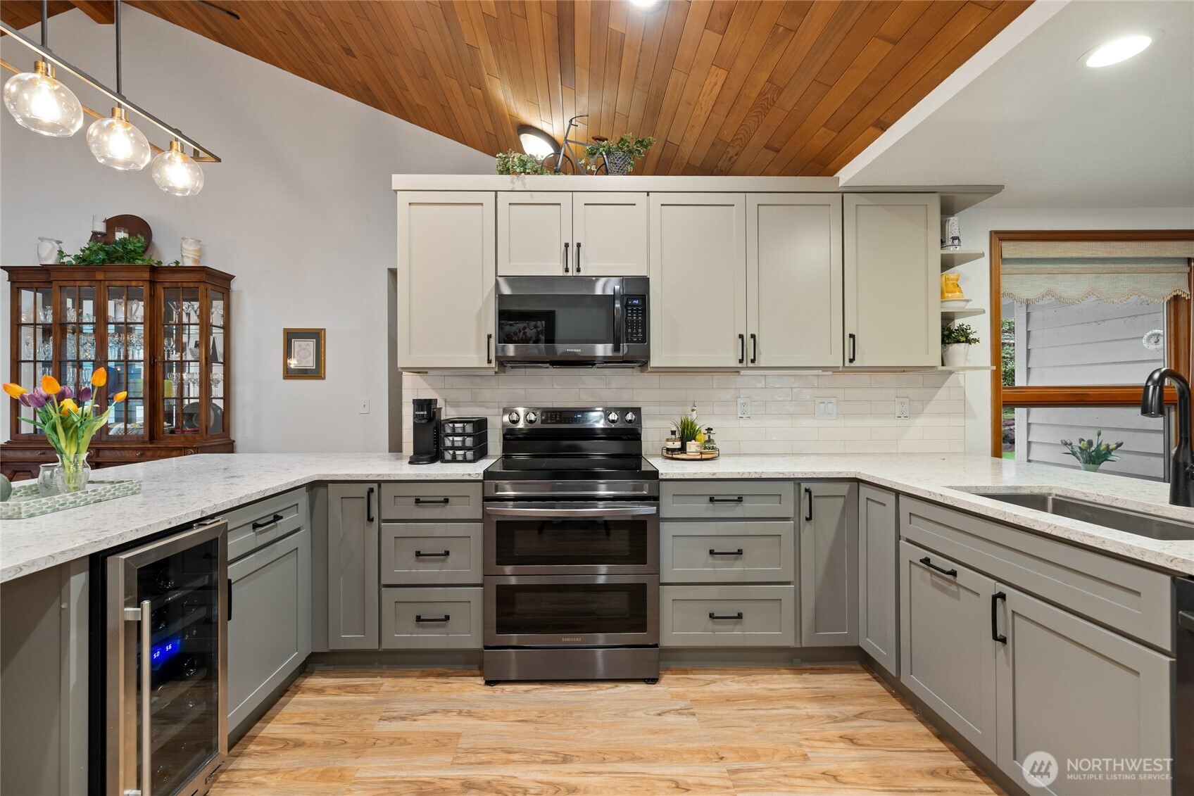 1318 Boise Street Fircrest, WA 98466 - Photo 9 of 33