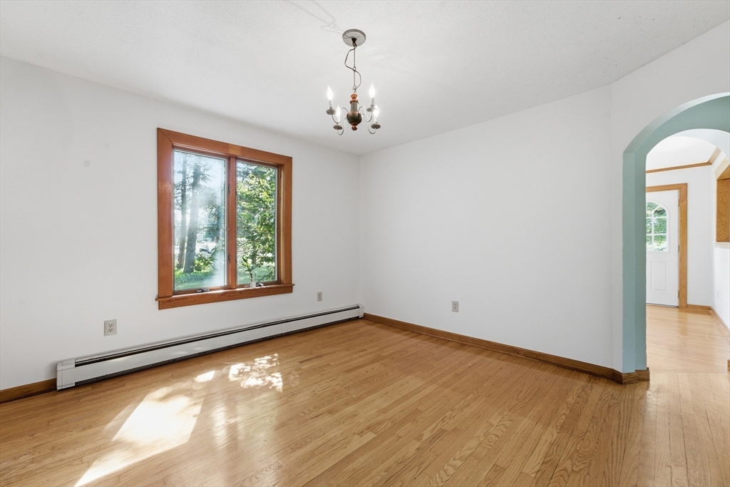 175 Granby Road South Hadley, MA 01075 - Photo 7 of 40
