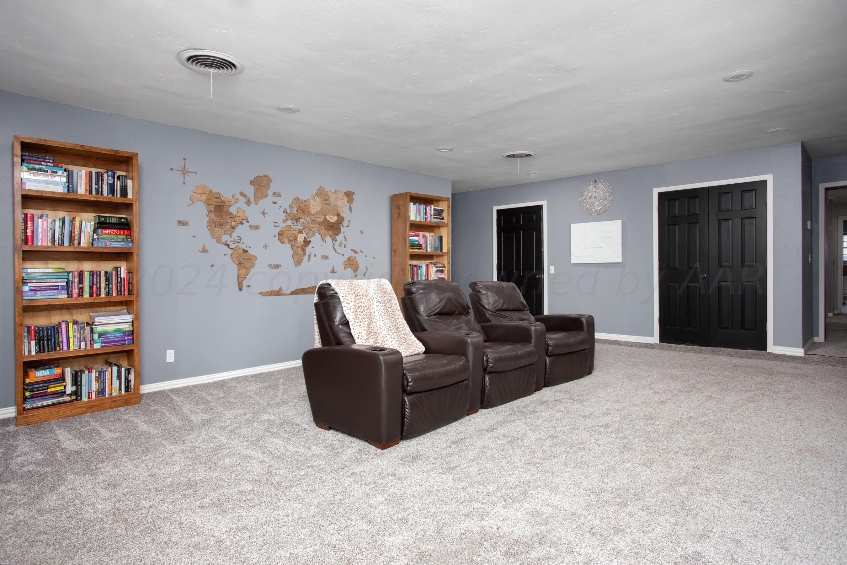 3802 Puckett Drive Amarillo, TX 79109 - Photo 14 of 38 Bedroom/Den