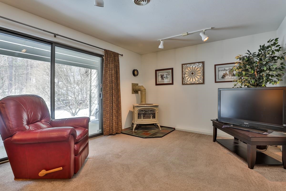 1 Rockingham Court, Unit 125 Bedford, NH 03110 - Photo 35 of 39 Gallery Image 35