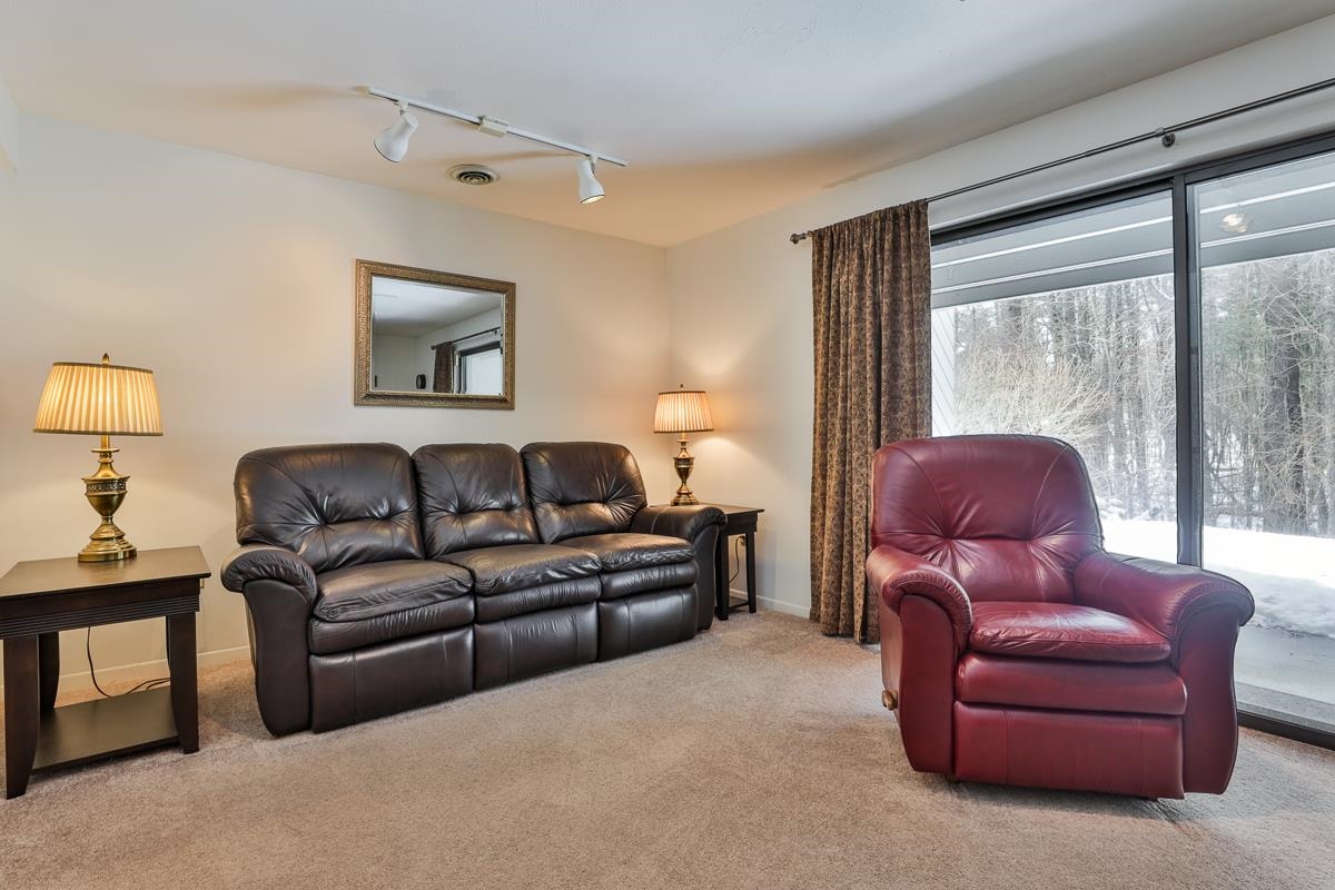 1 Rockingham Court, Unit 125 Bedford, NH 03110 - Photo 36 of 39 Gallery Image 36