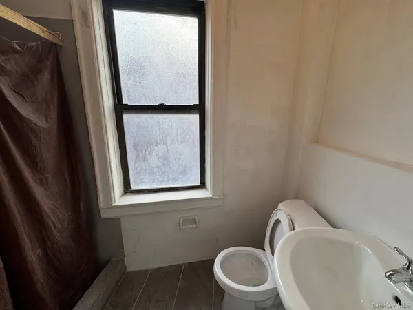 $3,500 | 3307 Junction Boulevard, Unit 3 | North Corona