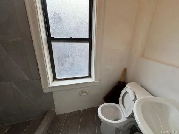 $3,500 | 3307 Junction Boulevard, Unit 3 | North Corona