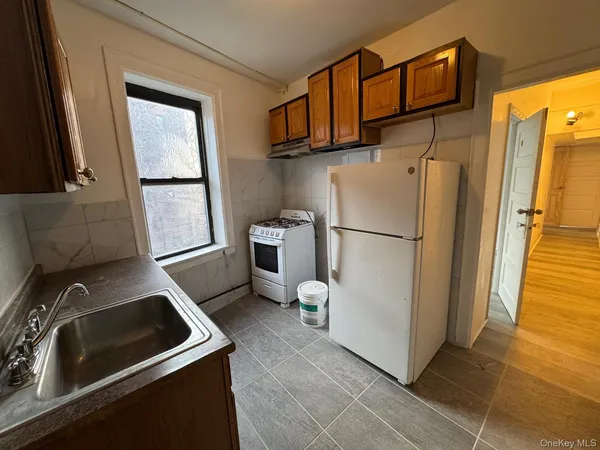 $3,500 | 3307 Junction Boulevard, Unit 3 | North Corona