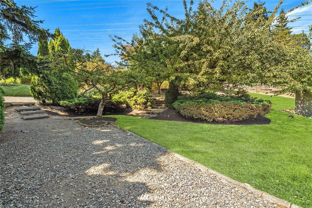 22913 Brier Road Brier, WA 98036 - Photo 30 of 38