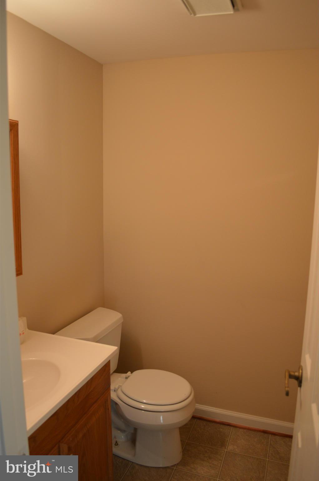 13726 Palm Road Woodbridge, VA 22193 - Photo 11 of 22 Bath