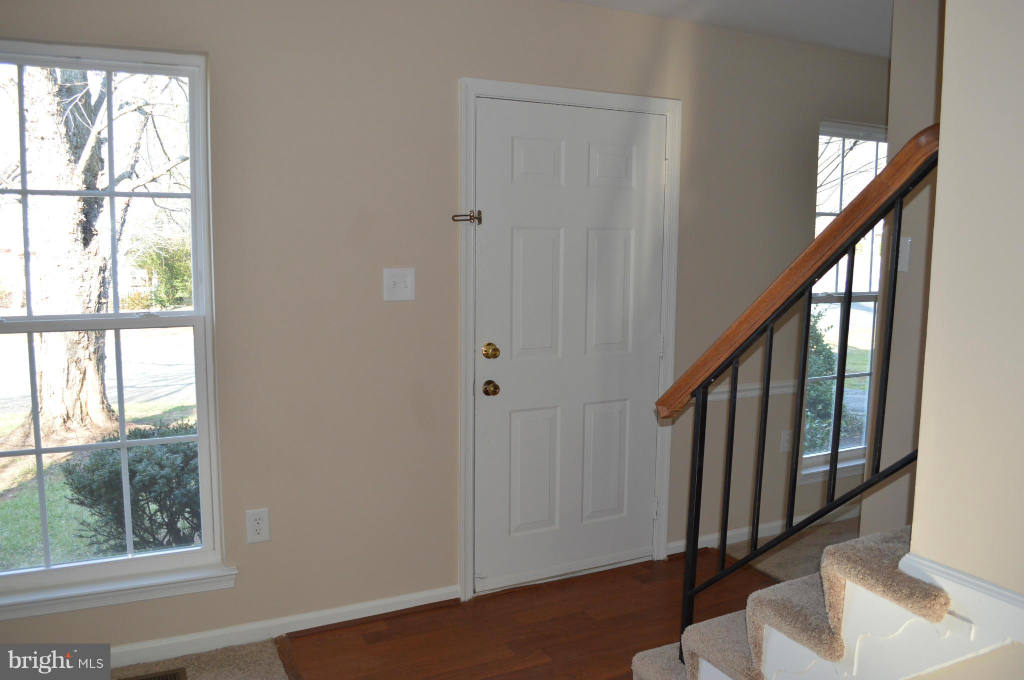 13726 Palm Road Woodbridge, VA 22193 - Photo 4 of 22 Interior (General)