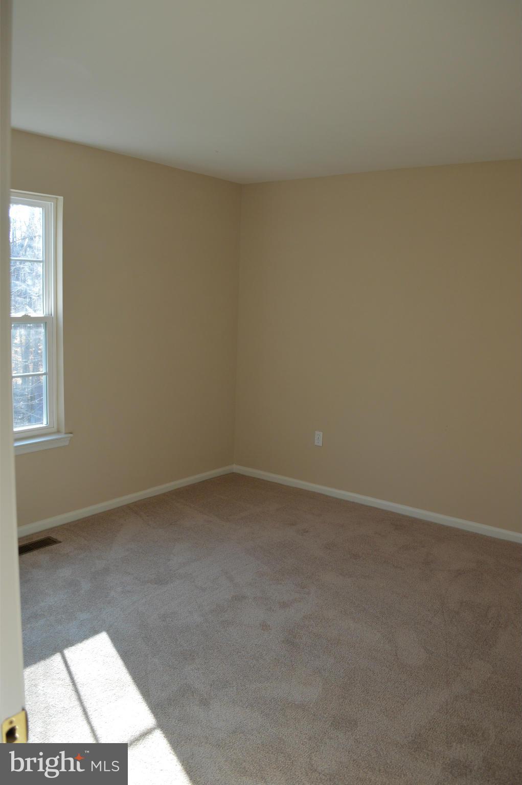 13726 Palm Road Woodbridge, VA 22193 - Photo 8 of 22 Bedroom