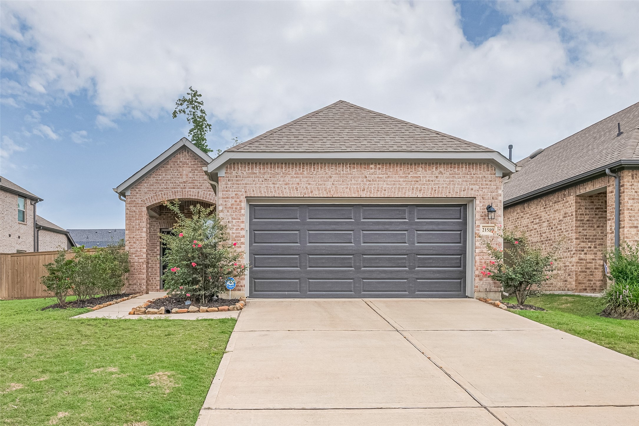 21590 Jordan Pond Ridge Porter, TX 77365 - Photo 3 of 33