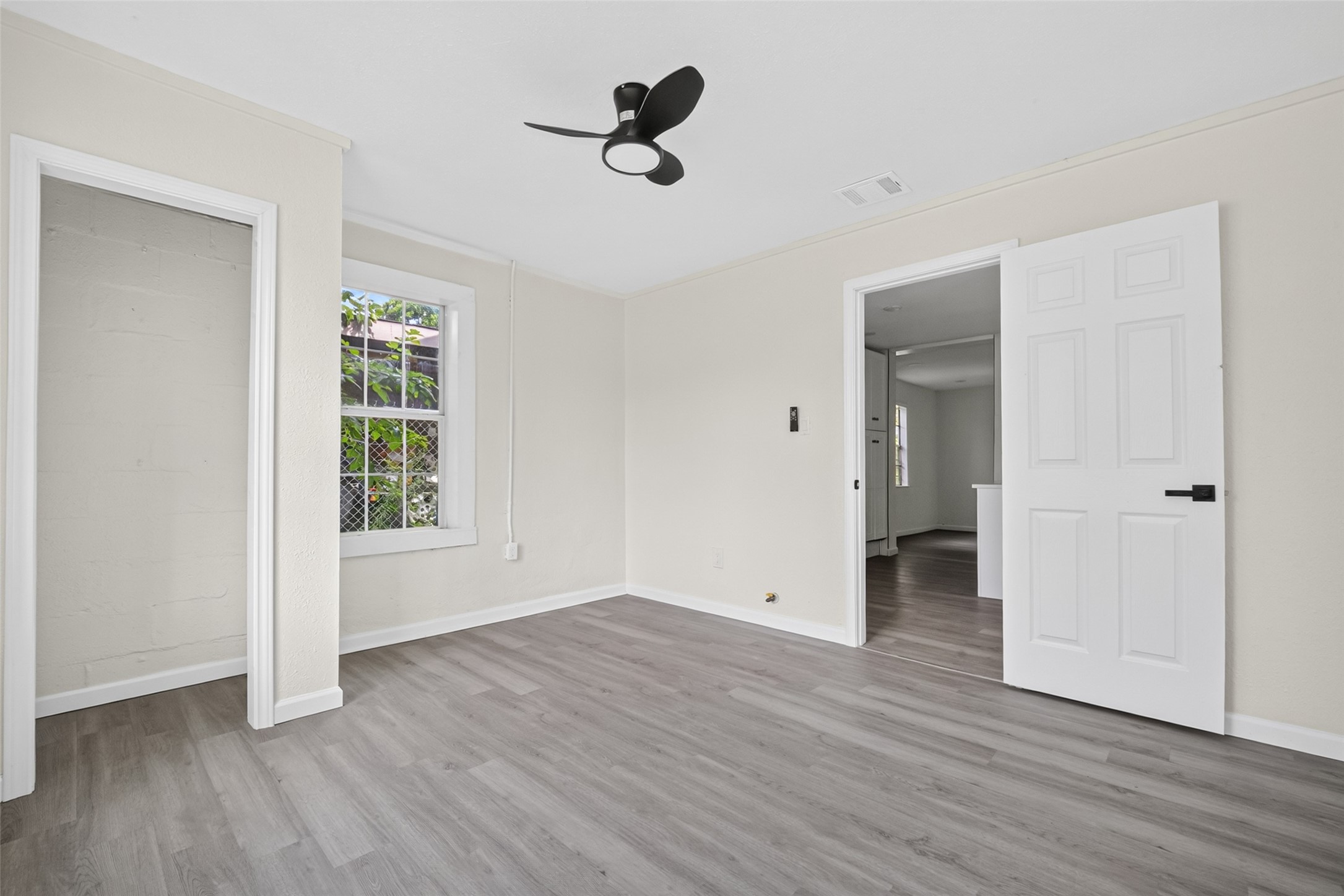 4715 Engleford Street Houston, TX 77026 - Photo 22 of 33