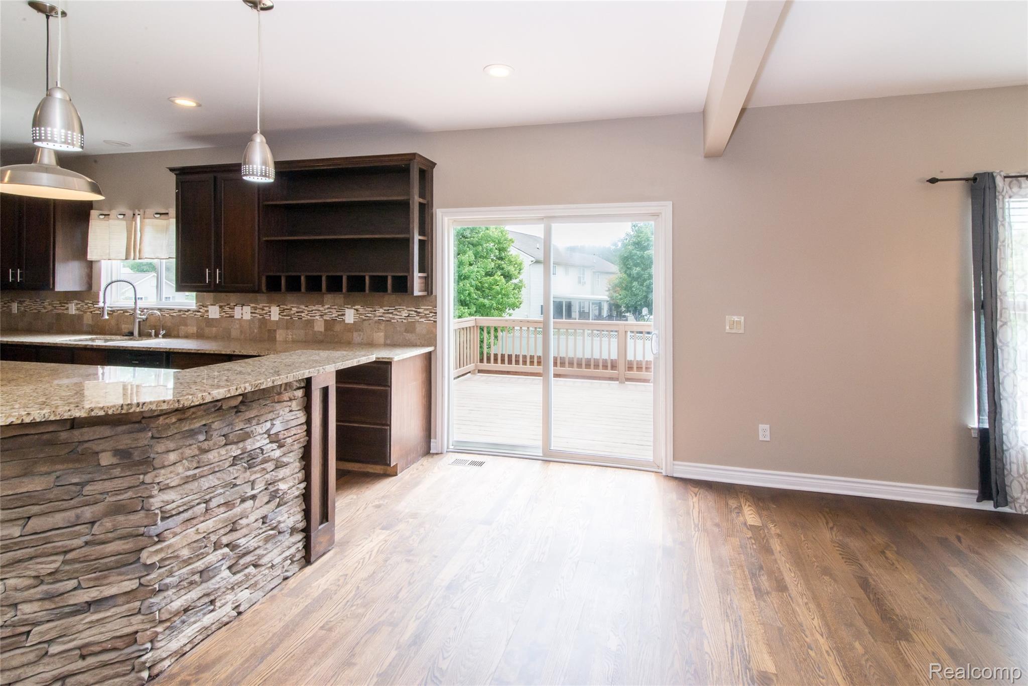 486 Sweet Briar Ridge Linden, MI 48451 - Photo 25 of 69 022_30.jpg