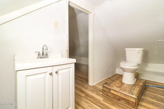 $2,300 | 1369 Santa Fe Street, Schenectady, NY 12303