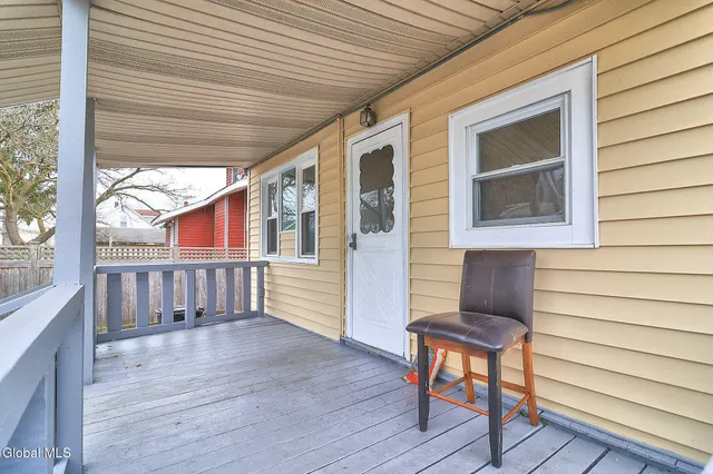 $2,300 | 1369 Santa Fe Street, Schenectady, NY 12303