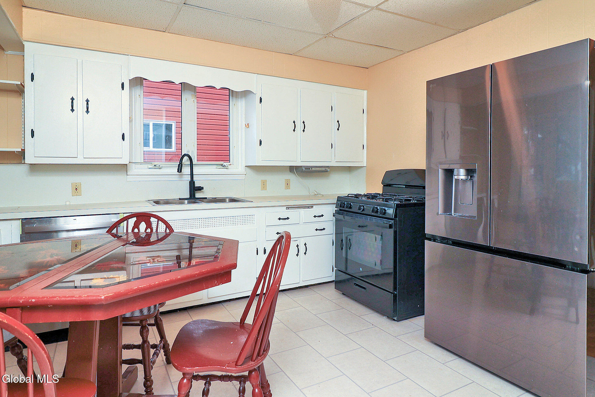 1369 Santa Fe Street Schenectady, NY 12303 - Photo 7 of 22 1369SantaFeSt-016