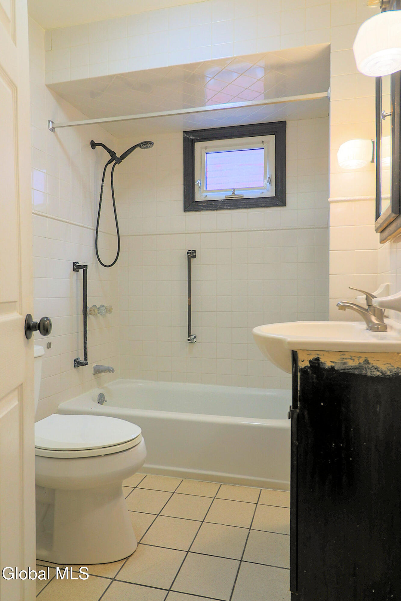 1369 Santa Fe Street Schenectady, NY 12303 - Photo 10 of 22 1369SantaFeSt-014