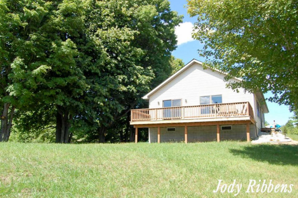 9517 9 Mile Road Kaleva, MI 49645 - Photo 2 of 27 2