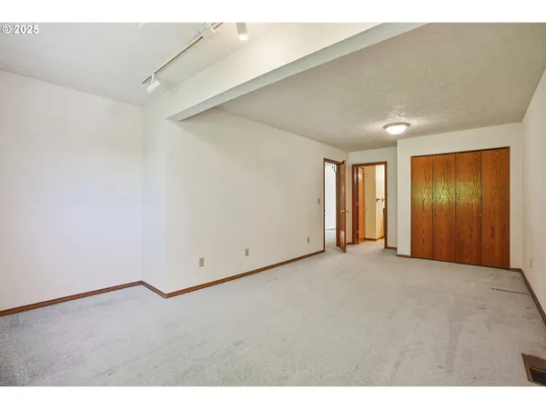 $599,000 | 704 Southeast Greenway Drive, Gresham, OR 97080