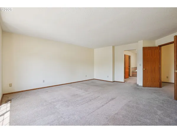 $599,000 | 704 Southeast Greenway Drive, Gresham, OR 97080